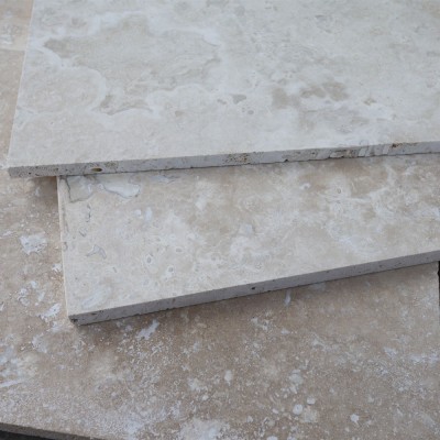 Travertin classic "crosscut", 30,5 × 61 × 1,2 cm